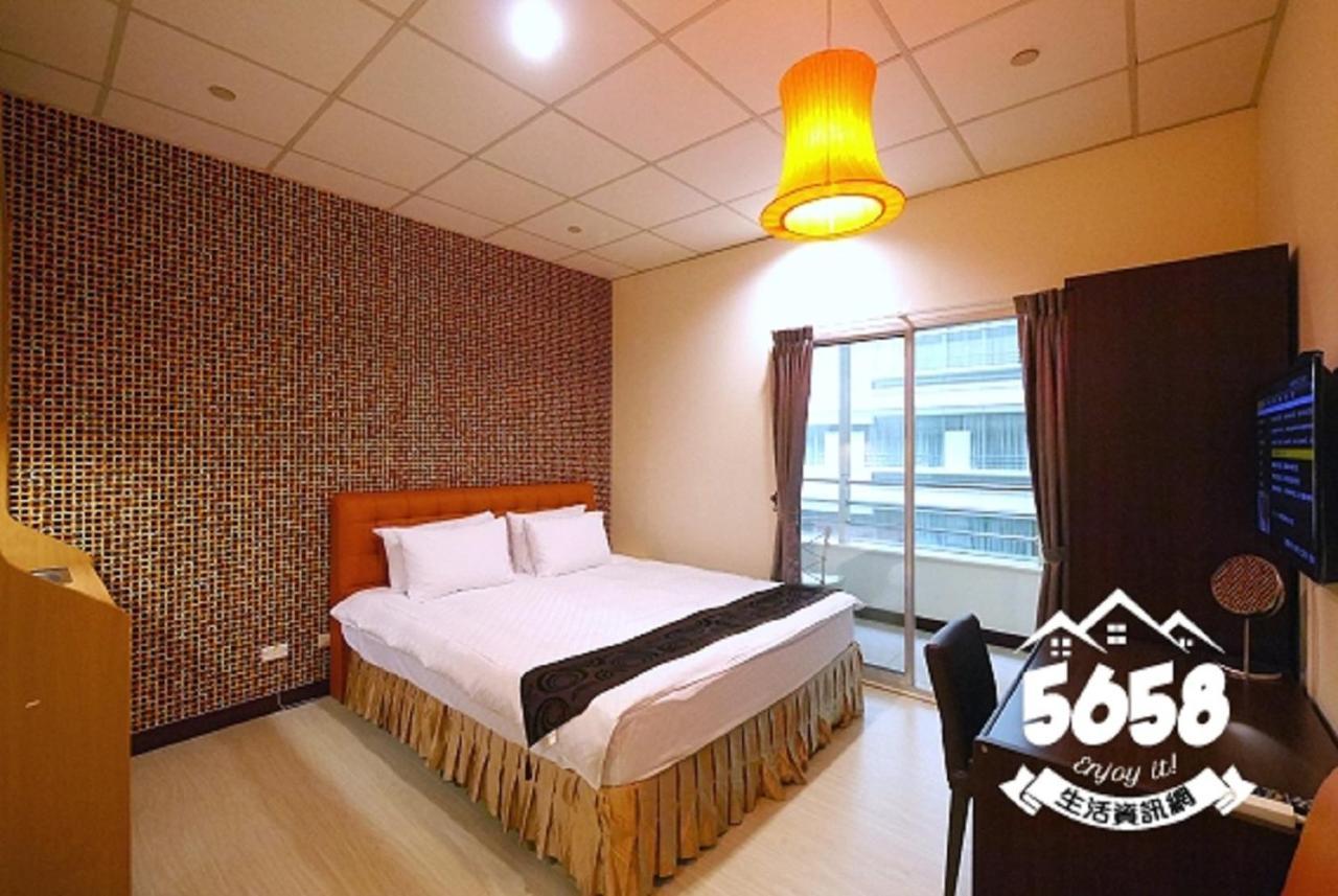 โรงแรม 85 อีเกิ้ล เกาสง ภายนอก รูปภาพ